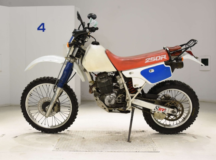 Мотоцикл Honda XR250 з пробігом 18114 km
