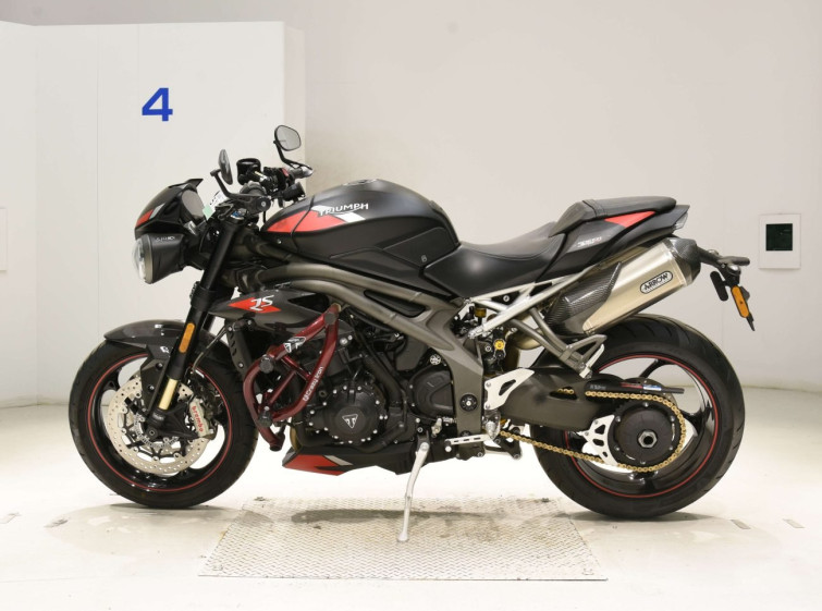 Мотоцикл Triumph SPEED TRIPLE RS з пробігом 25251 km