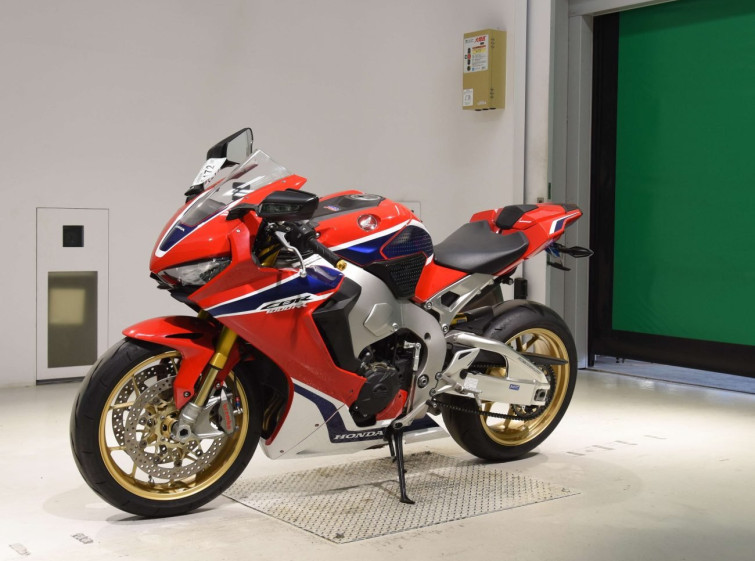 Мотоцикл Honda CBR1000RR з пробігом 23507 km