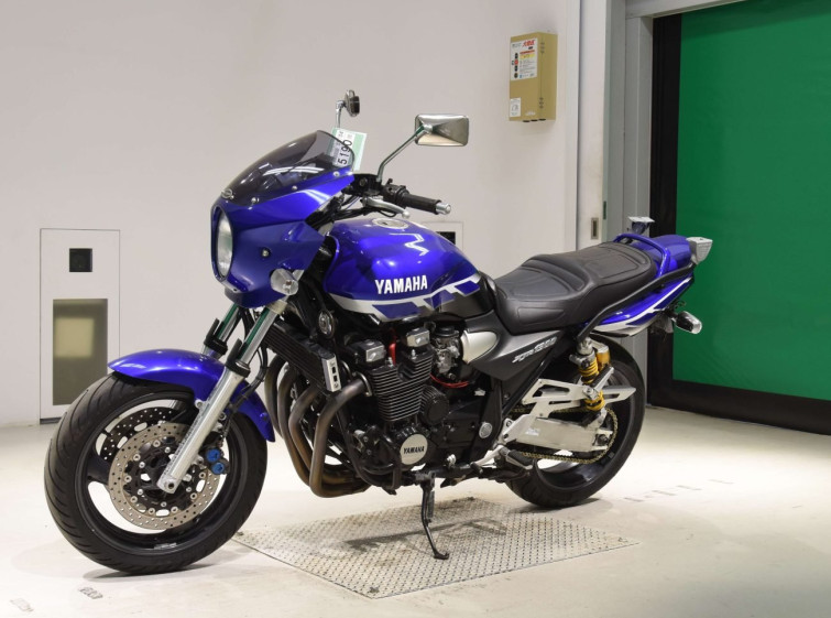 Мотоцикл Yamaha XJR1300 с пробегом 55019 km