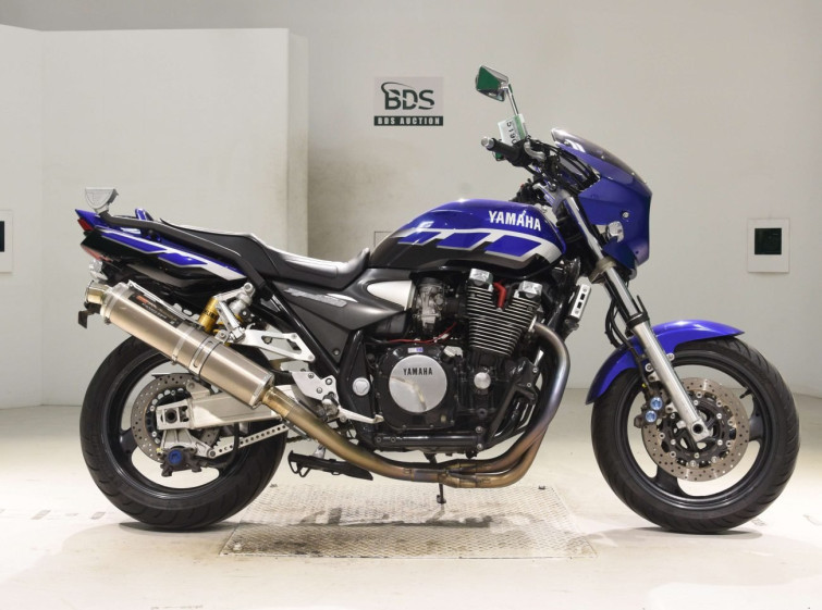 Мотоцикл Yamaha XJR1300 с пробегом 55019 km