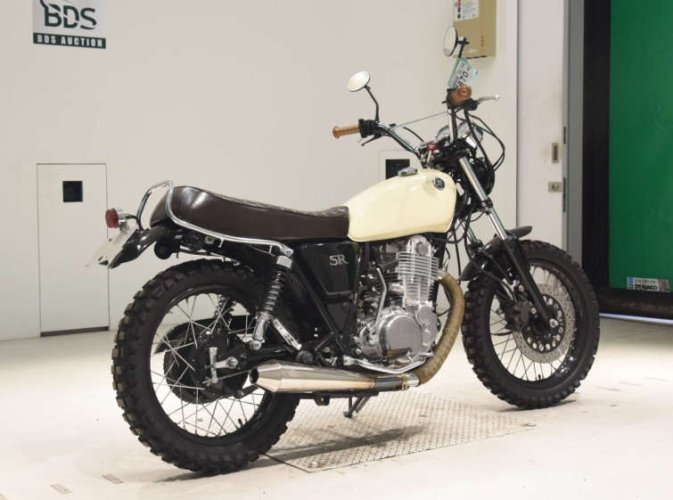 Мотоцикл Yamaha SR400 з пробігом 1893 km