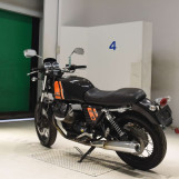 Мотоцикл Moto Guzzi V7 STONE