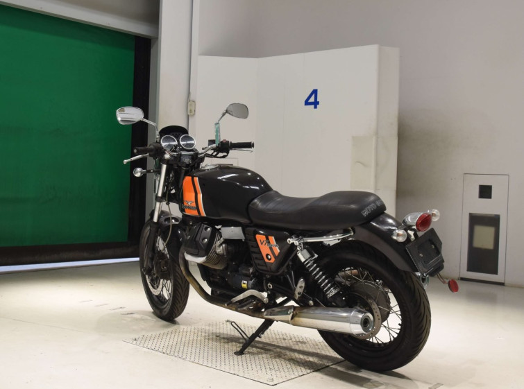 Мотоцикл Moto Guzzi V7 STONE