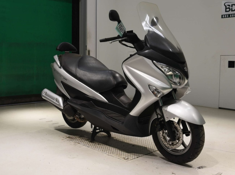 Мотоцикл Suzuki BURGMAN200 з пробігом 42115 km