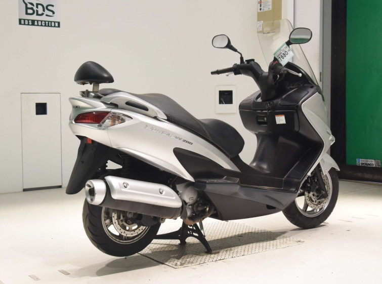 Мотоцикл Suzuki BURGMAN200 з пробігом 42115 km