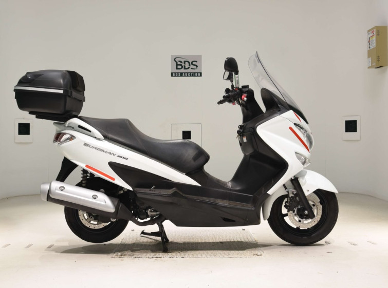 Мотоцикл Suzuki BURGMAN200 з пробігом 28755 km