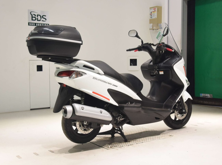 Мотоцикл Suzuki BURGMAN200 з пробігом 28755 km