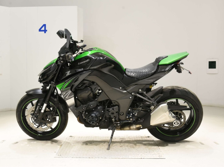 Мотоцикл Kawasaki Z1000A з пробігом 22715 km
