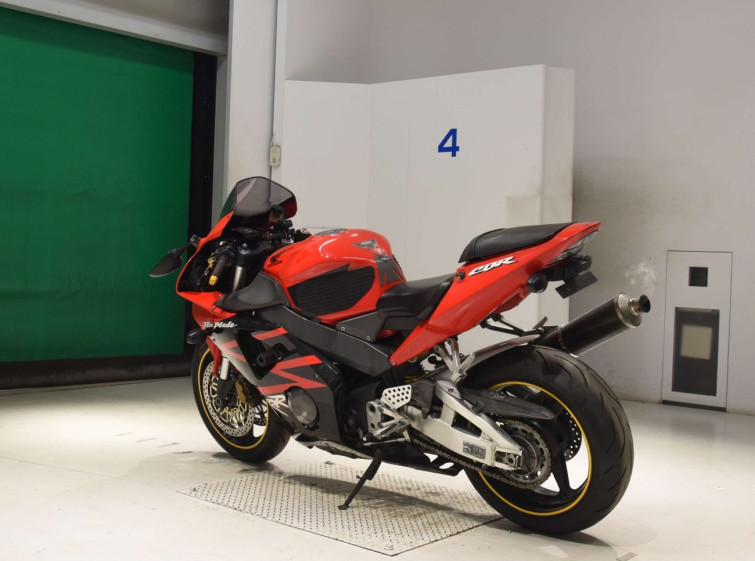 Мотоцикл Honda CBR954RR з пробігом 41746 m