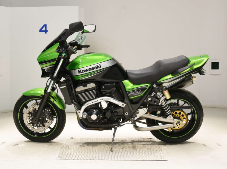Мотоцикл Kawasaki ZRX120D с пробегом 21238 km