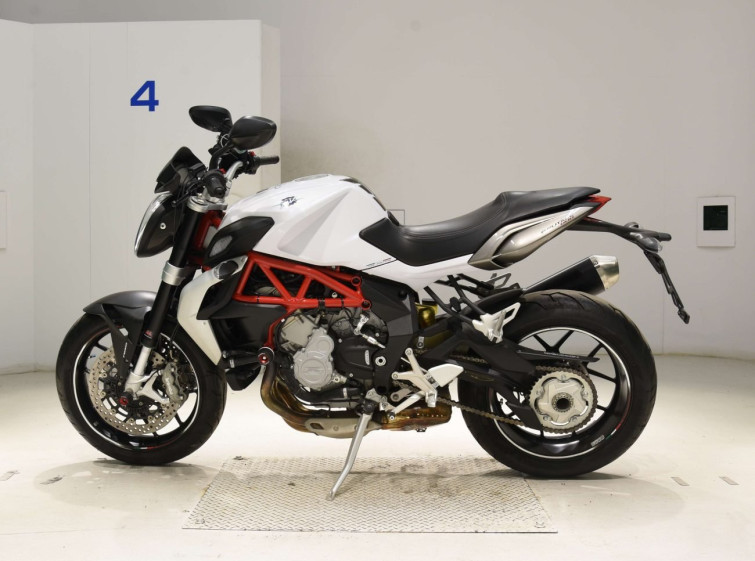 Мотоцикл MV Agusta TURISMO VELOCE з пробігом 2937 km