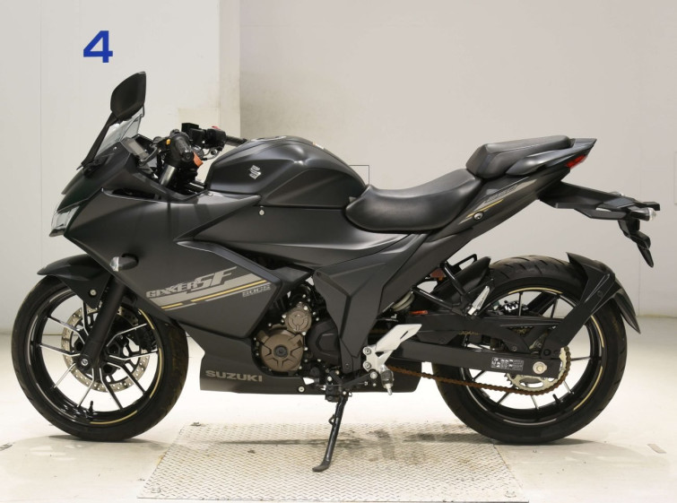 Мотоцикл Suzuki GIXXER250SF с пробегом 310 km