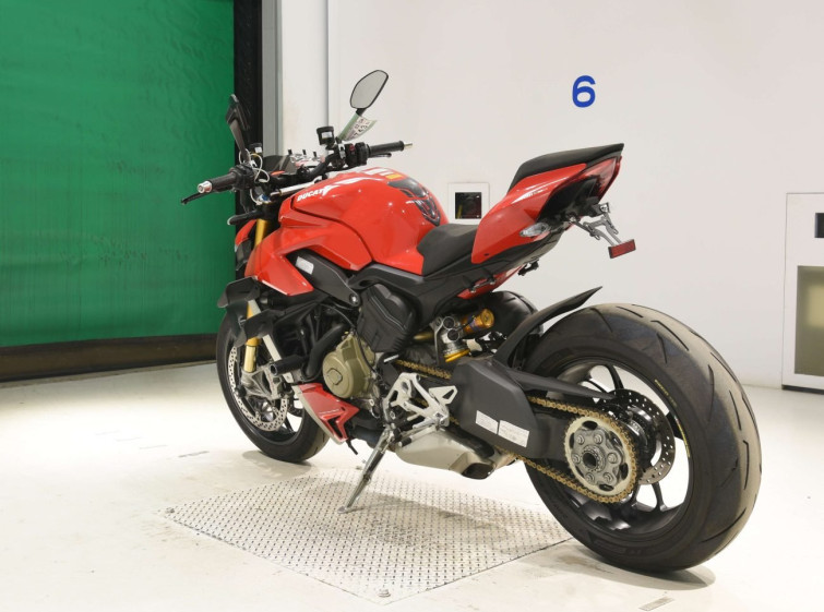 Мотоцикл Ducati STREET FIGHTER V4S с пробегом 11451 km
