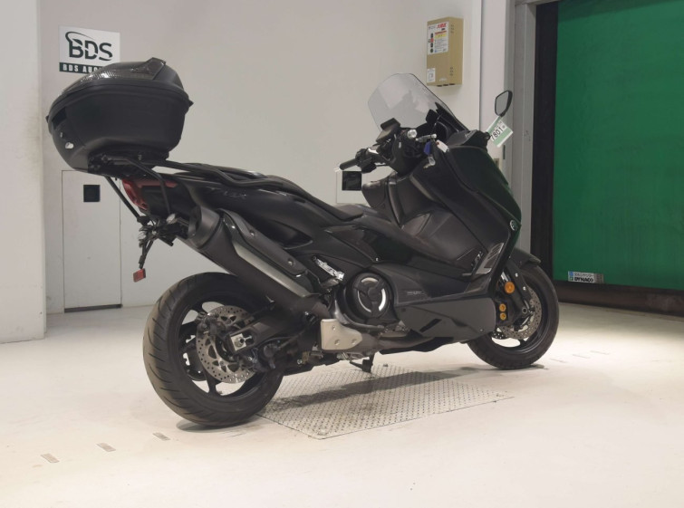 Мотоцикл Yamaha T-MAX560T с пробегом 10007 km
