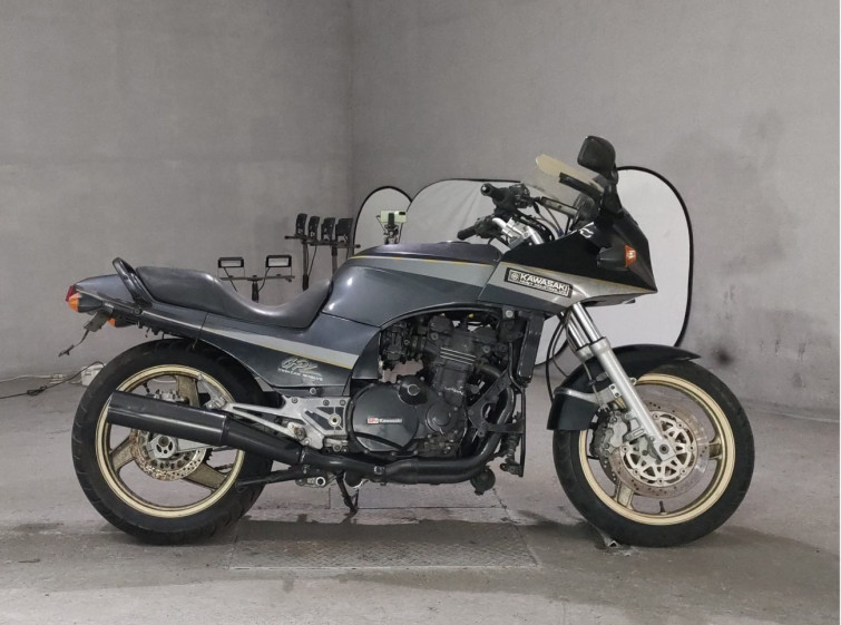 Мотоцикл Kawasaki GPZ900R з пробігом 23254 km