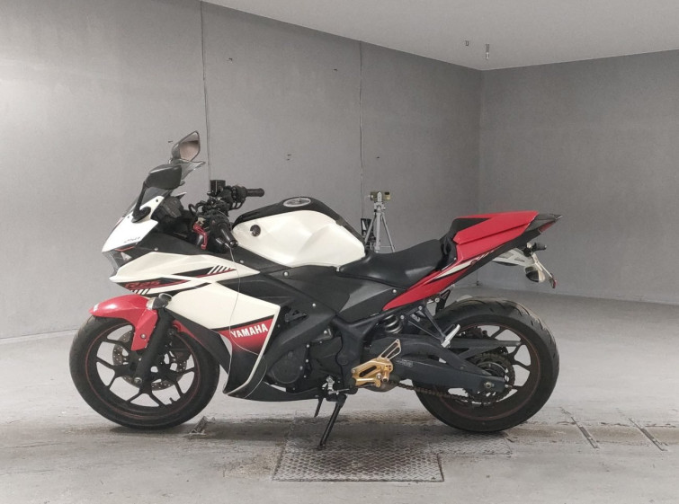 Мотоцикл Yamaha YZF-R25 з пробігом 75206 km