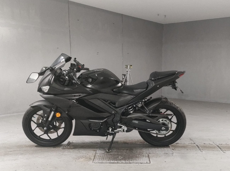 Мотоцикл Yamaha YZF-R3 з пробігом 6953 km
