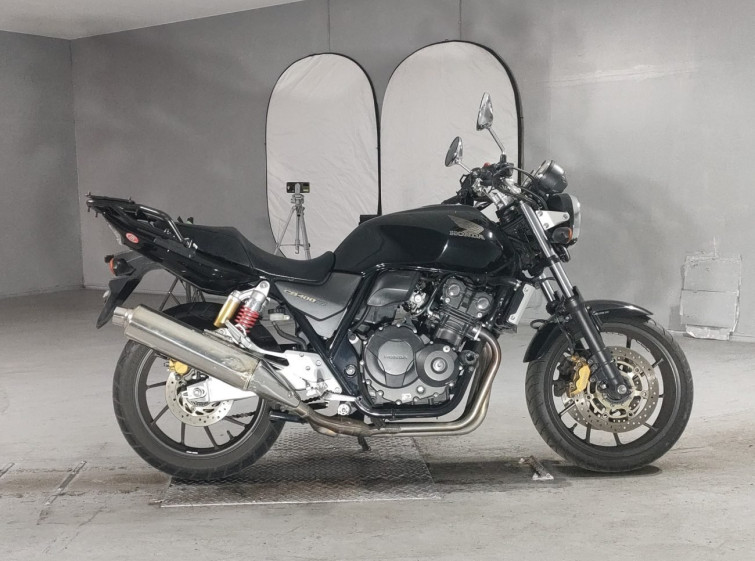Мотоцикл Honda CB400SFV з пробігом 22067 km