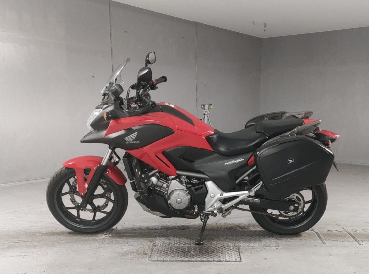 Мотоцикл Honda NC700X з пробігом 15306 km