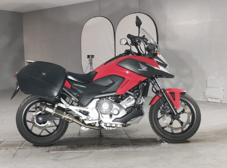 Мотоцикл Honda NC700X з пробігом 15306 km