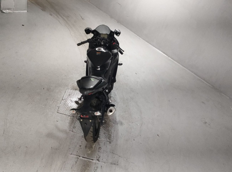 Мотоцикл Yamaha YZF-R25 з пробігом 36638 km