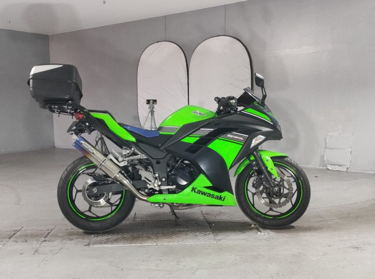 Мотоцикл Kawasaki NINJA250 з пробігом 53875 km