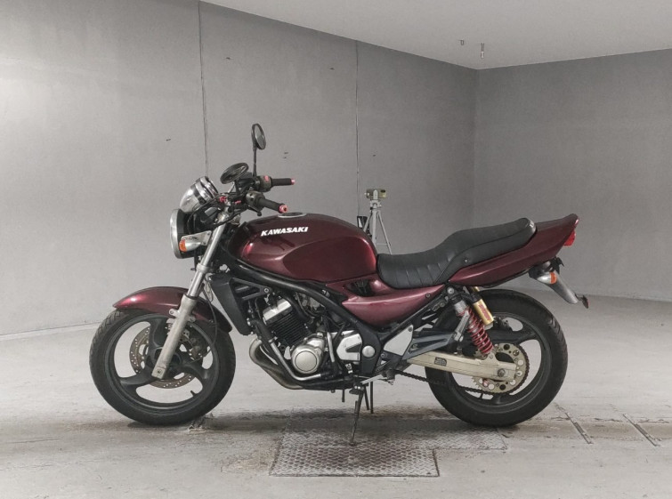 Мотоцикл Suzuki GSX250FX з пробігом 26629 km