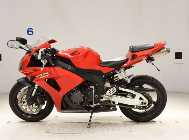 Мотоцикл Honda CBR1000RR з пробігом 58826 km