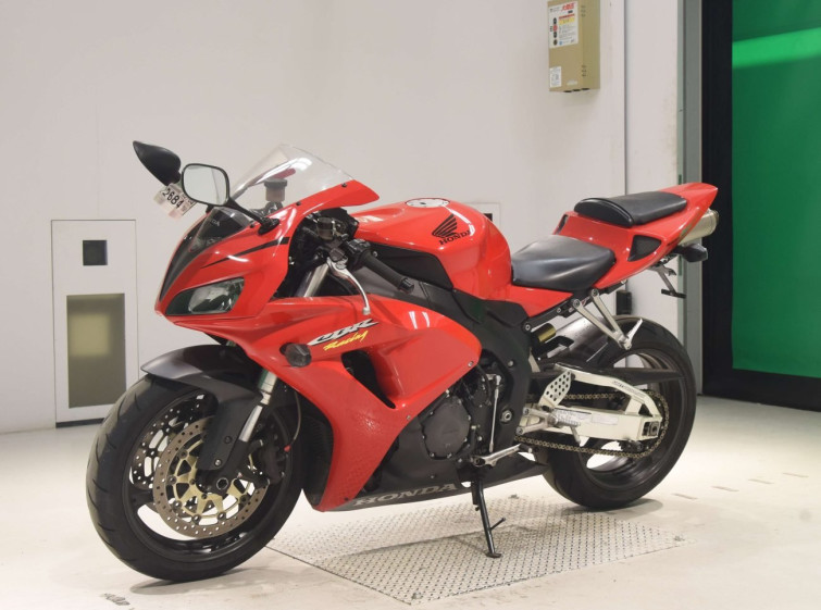 Мотоцикл Honda CBR1000RR з пробігом 58826 km