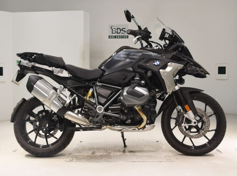 Мотоцикл BMW r1250gs triple black з пробігом 4370 km