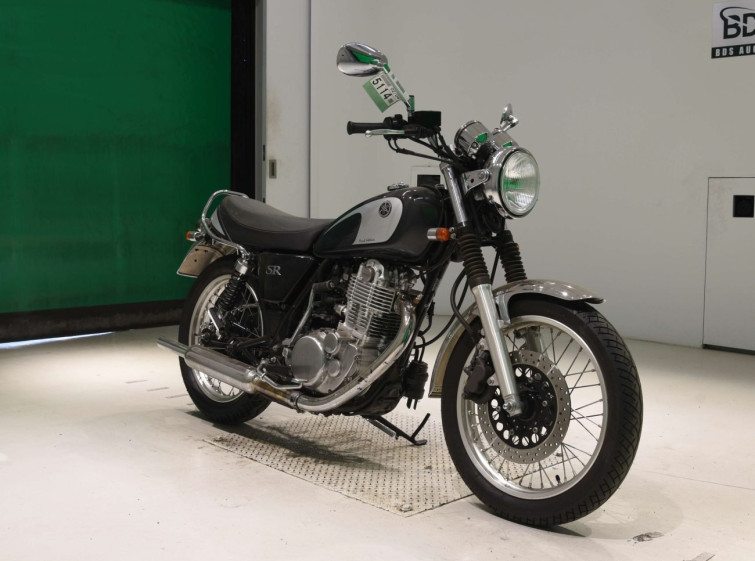 Мотоцикл Yamaha SR400 с пробегом 2398 km