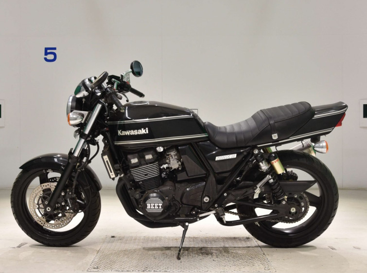 Мотоцикл Kawasaki ZRX400 з пробігом 6395 km