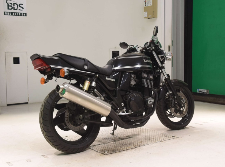 Мотоцикл Kawasaki ZRX400 з пробігом 6395 km