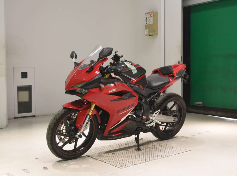 Мотоцикл Honda CBR250RRA з пробігом 8957 km