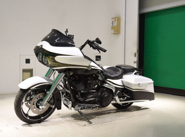 Мотоцикл HD ROAD GLIDE FLTRXSE1800 з пробігом 11579 km