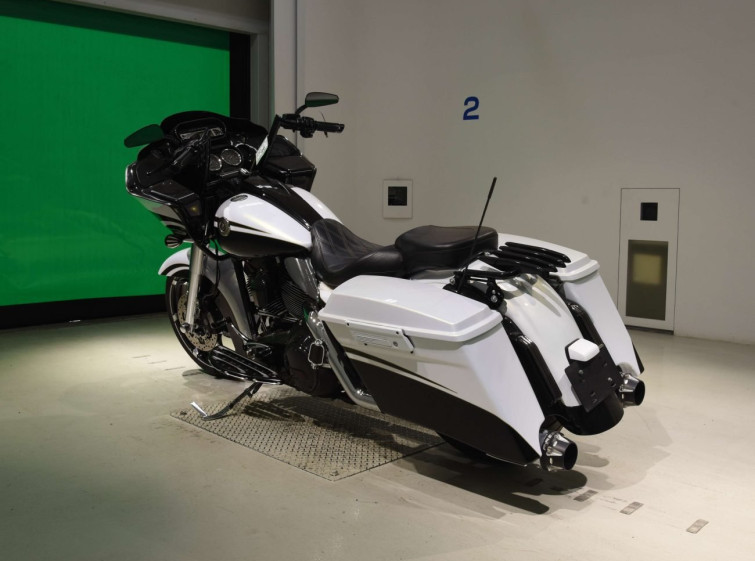 Мотоцикл HD ROAD GLIDE FLTRXSE1800 з пробігом 11579 km