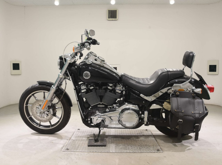 Мотоцикл HD LOW RIDER FXLR1750 з пробігом 4815 km