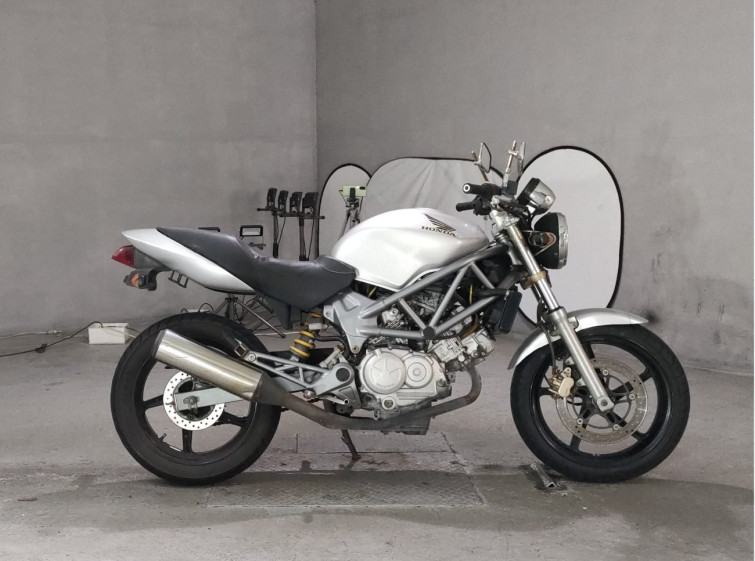 Мотоцикл Honda VTR250 с пробегом 62298 km