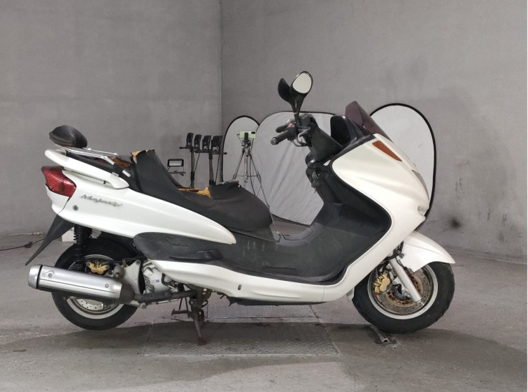 Мотоцикл Yamaha MAJESTY 250 з пробігом 17321 km