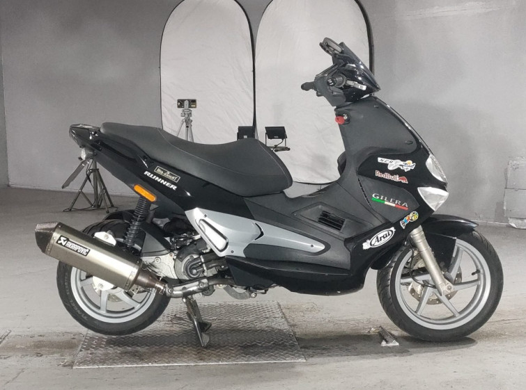 Мотоцикл Gilera RUNNER VXR200 с пробегом 10071 km