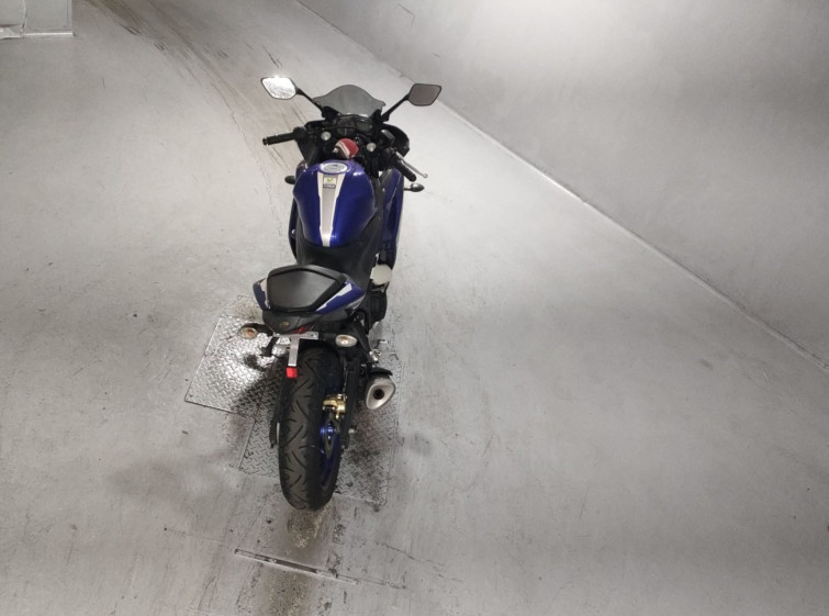 Мотоцикл Yamaha YZF-R25 с пробегом 17312 km