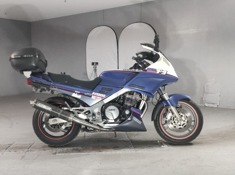 Мотоцикл Yamaha FJ1200 з пробігом 72658 km
