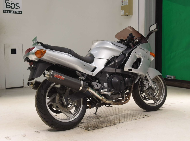 Мотоцикл Kawasaki ZZ-R400 з пробігом 58840 km