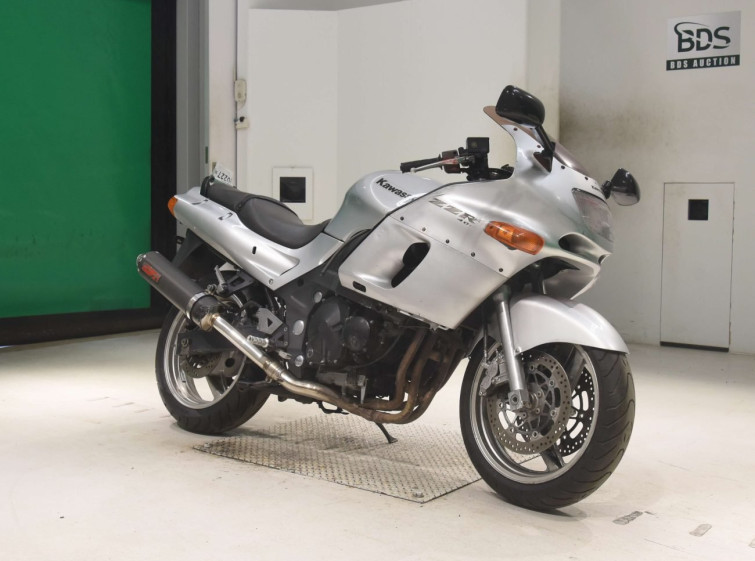 Мотоцикл Kawasaki ZZ-R400 з пробігом 58840 km