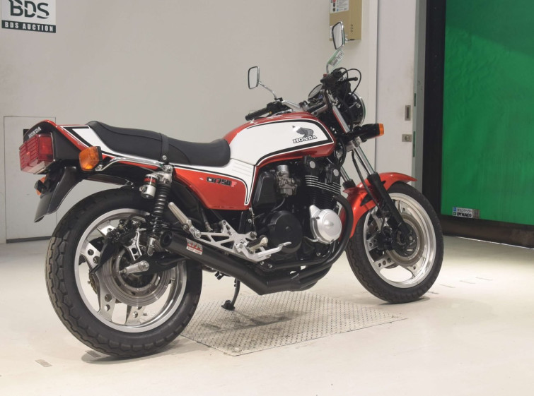 Мотоцикл Honda CB750SF з пробігом 17874 km