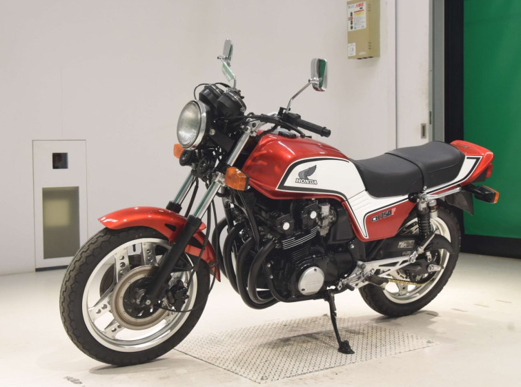 Мотоцикл Honda CB750SF з пробігом 17874 km