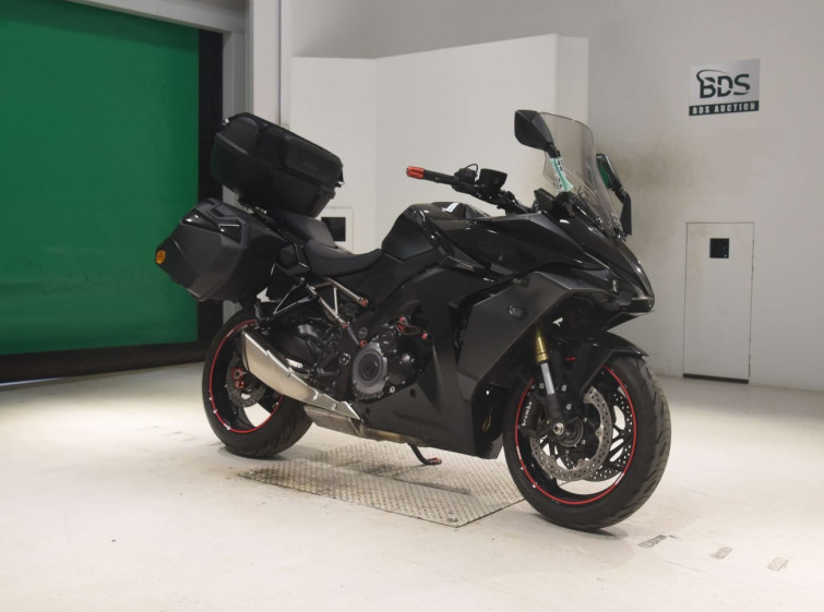 Мотоцикл Suzuki gsx-s1000 gt с пробегом 15810 km