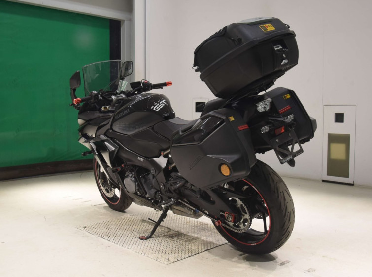 Мотоцикл Suzuki gsx-s1000 gt с пробегом 15810 km