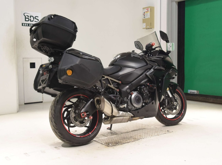 Мотоцикл Suzuki gsx-s1000 gt с пробегом 15810 km